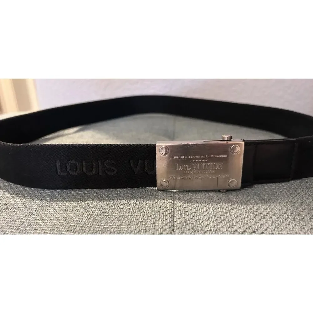 AUTHENTIC LOUIS VUITTON SANTUR BENGALE BELT M9801 LV 90 36 (fits 30-32” waist)